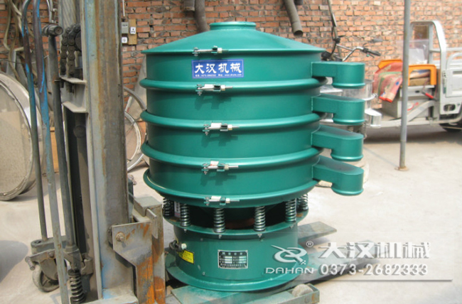 600型三層碳鋼振動篩 600型三層碳鋼振動篩